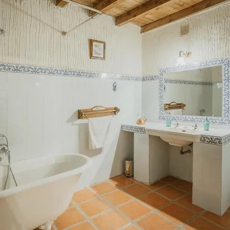 Kır Evi El Escondite De Duendes